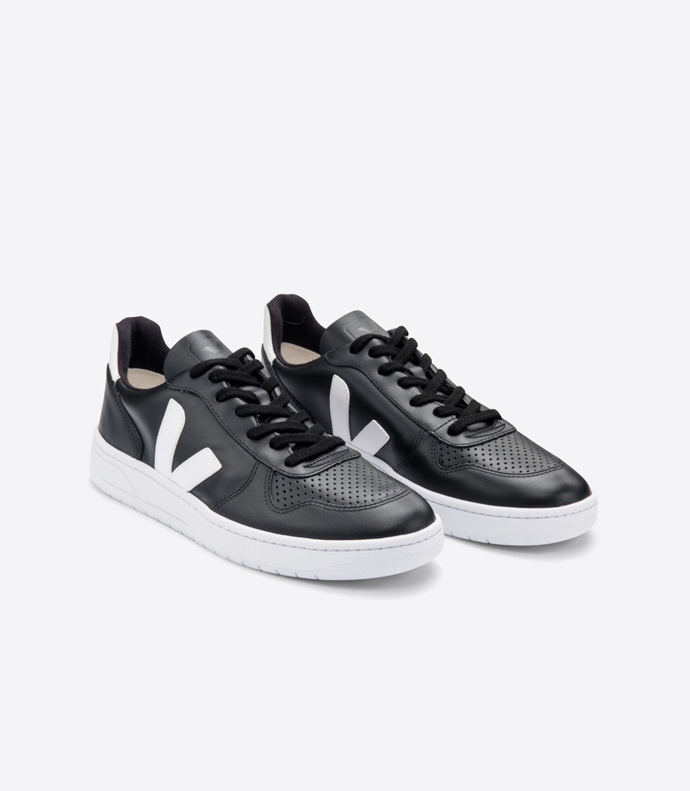 Veja Trainers Mens Black/White - V-10 Leather - AXYZ-93610